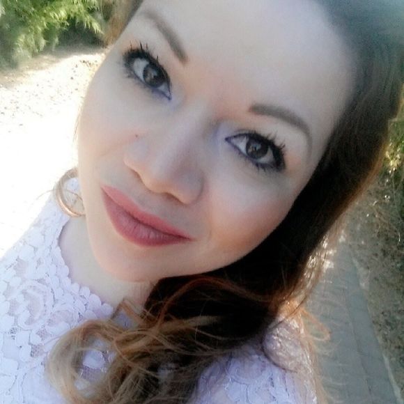 Meet your Posher, Natalie - Picture 1 of 1